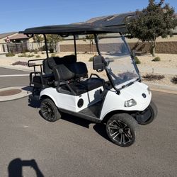 2023 Evolution Classic 4 Plus Lithium Golf Cart 