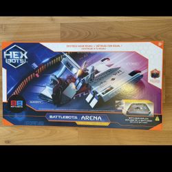 Hex Bots Battlebots Arena with Blacksmith & Bite Force - 2 Remote Controls
