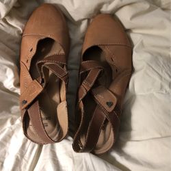 Womens Leather Shoes - Earth Origins Sz 9 1/2