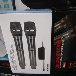 BRAND NEW WIRELESS MICROPHONE AND RECHARGEABLE MICROPHONE