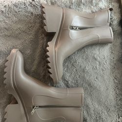 Rain Boots Beige