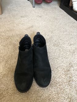 Black booties Steve Madden