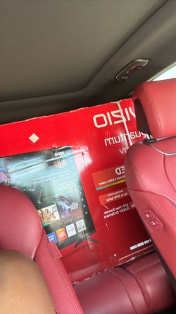 50” Vizio in box
