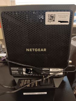 Netgear C7000v2 router