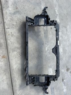 Radiator support Hyundai sonata 2021-2023