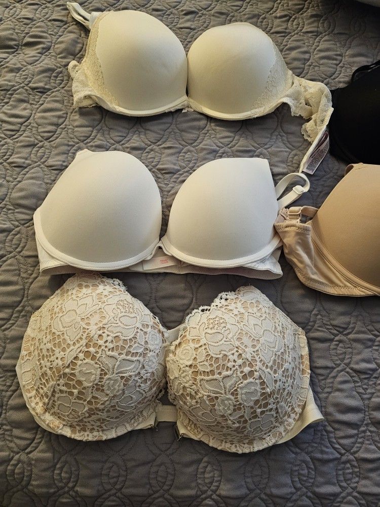 Victoria Secret 32DD, 34D