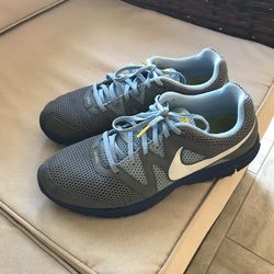 Nike Livestrong Mens Shoes