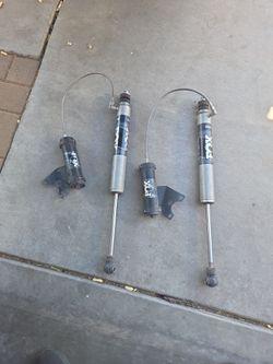 Fox front shocks for ram 2500 $300 0b0