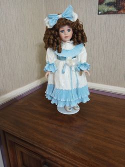 1980's Home Interior Porcelain Doll