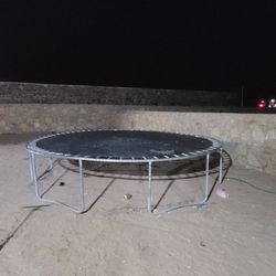 Trampoline 