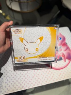 Pokémon TCG 30th Celebration Elite Trainer Box Pokemon Center