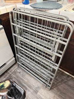 Foldable Bed frame
