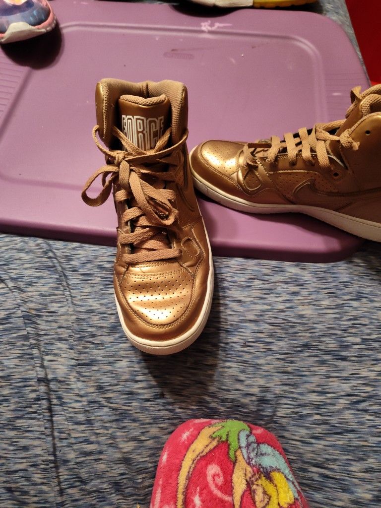 Nike Women's Force Hightops