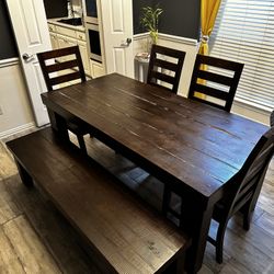 Dining Table Set