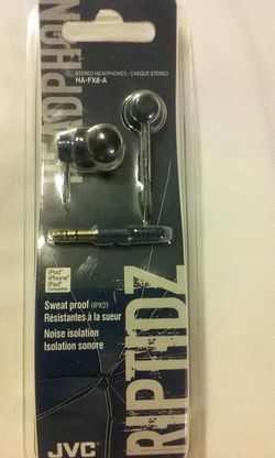 Headphones/earbuds/headset