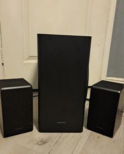 Samsung Surround Sound Speakers - Subwoofer and Two left and right speakers