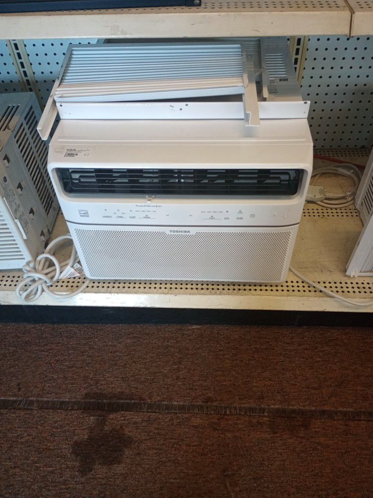 Assorted AC Units On Sale 