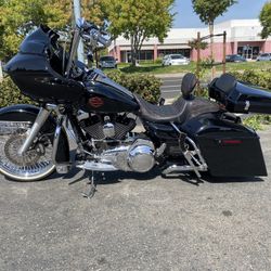 2016 Harley Davidson Road Glide special Financing Available 13K miles  Custom Chicano Style 