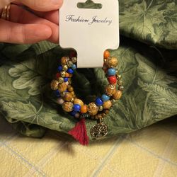 1993-RMT Fashion Jewelry Multi Strand Multicolored Stretch Bracelet Charm Tassel