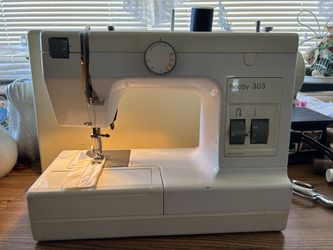 PFAFF Hobby 303 Sewing machine tested and works