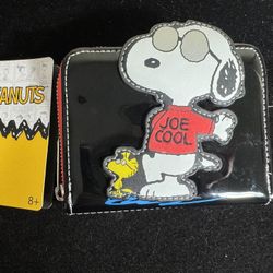 Peanuts Joe Cool Snoopy Lounge Fly Wallet