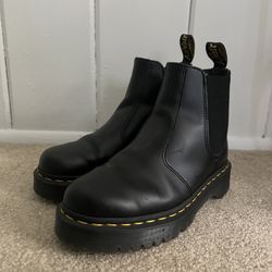 2976 SLIP RESISTANT Leather Chelsea Doc Marten Boots