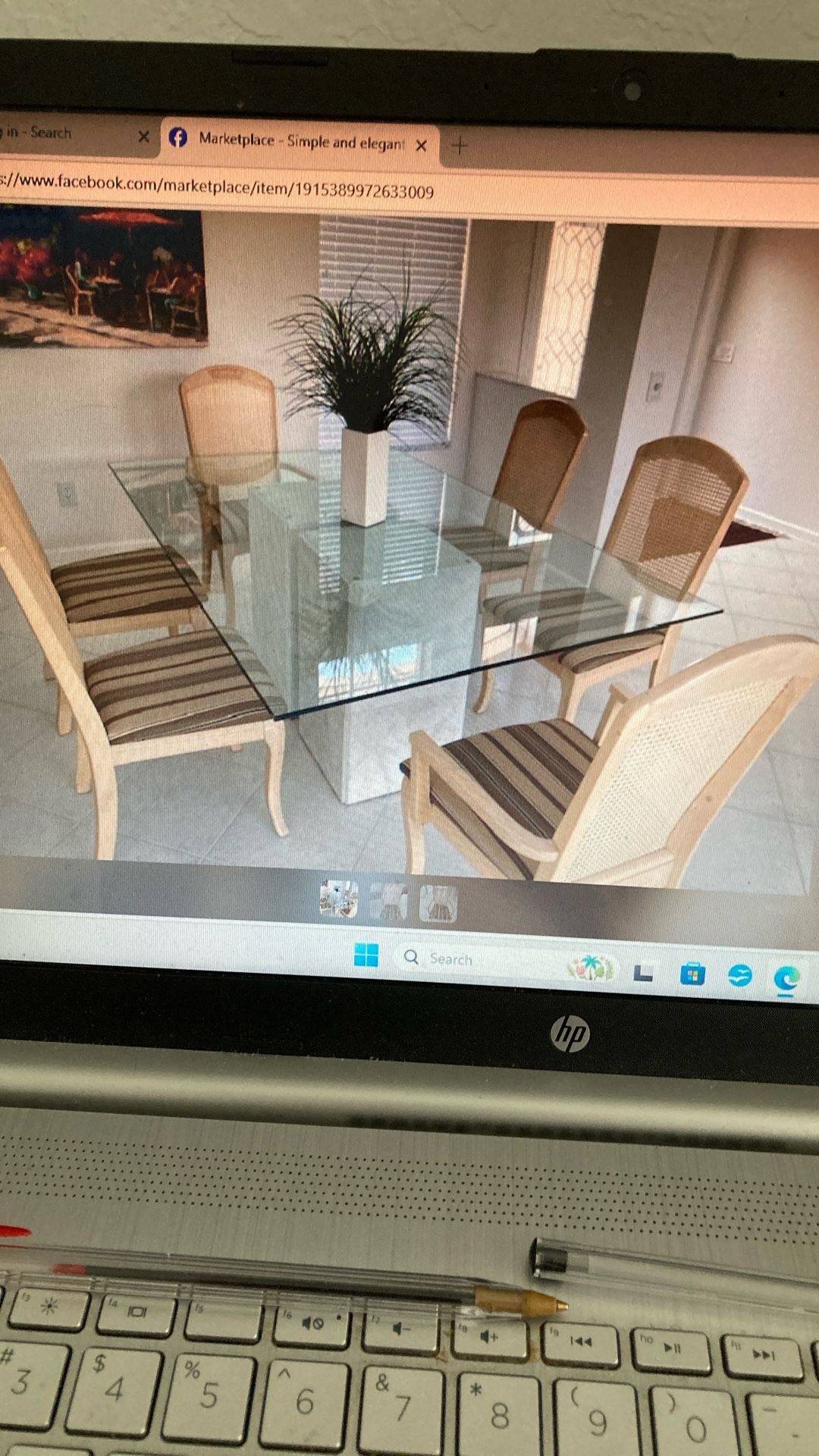 Simple and Elegant Dining Room Table and Chairs