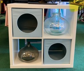 White 4-Cube Storage Shelf with Pet Bins