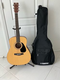 Yamaha F-35 Laminate Top Acoustic Guitar Wood with Case and Stand  (pick up only)