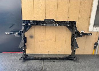 Honda cr-v radiator support 2024