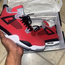jordan 4 toro