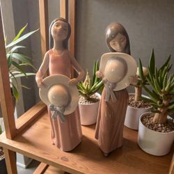 “Sweet Summer Dreams” Charming Pair of Retired Lladró Figurines