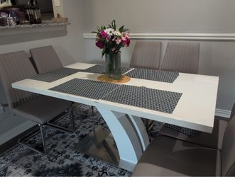 White Gloss Dining Table with 6 Gray Chairs