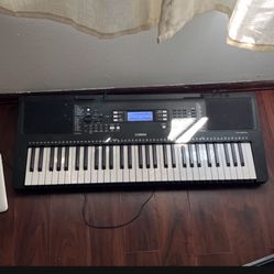 Yamaha Keyboard 