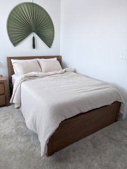 Nora living spaces full size frame