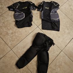 Small Compression Shirts And Small Pads