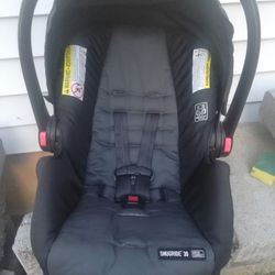 Graco Snugride 30 Infant Car Seat