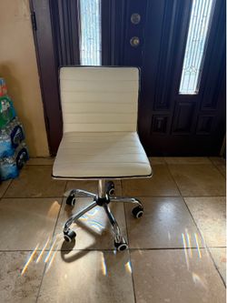 desk chair