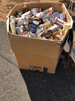 Huge Box Of Vintage Domestic/Foreign Pull Top Beer Cans