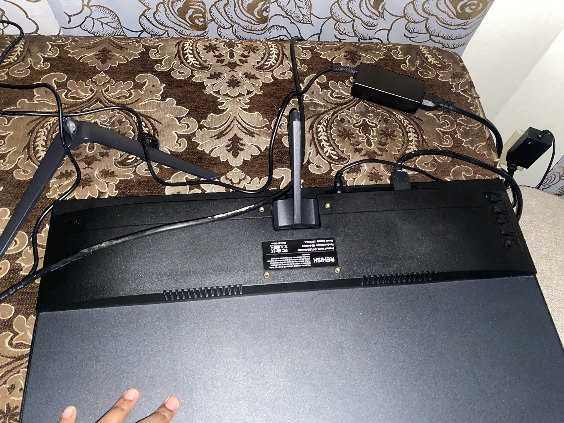 Ryzen 3 5000u Amd Redoen Graphics Laptop With 144 Hz Monitor