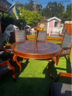Adjustable Dinning Table With