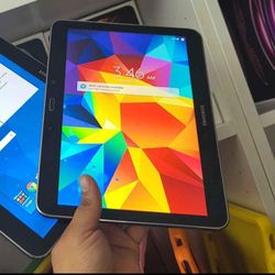 $75 Samsung.  Included Samsung Tablet Case Charger. Tableta Cargadores Y Protectores 