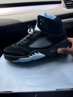 Air Jordan 5 Retro Black University Blue size 9-5