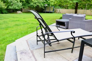 Chaise lounge chairs