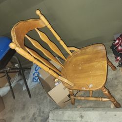 Wooden Antique Chair 
