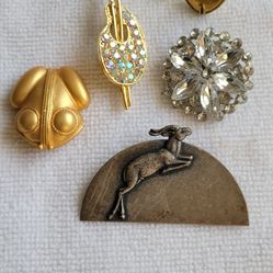Gorgeous Vintage 4-Piece Brooch Set
