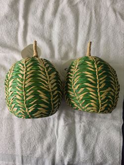 Woven Straw Pumpkins Decorative Figurines – Set of 2