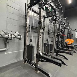 2IN1 Functional Trainer Half Rack Vesta Fitness - 200 lb weight stacks