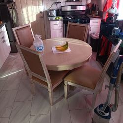 Table with 4 Chairs 