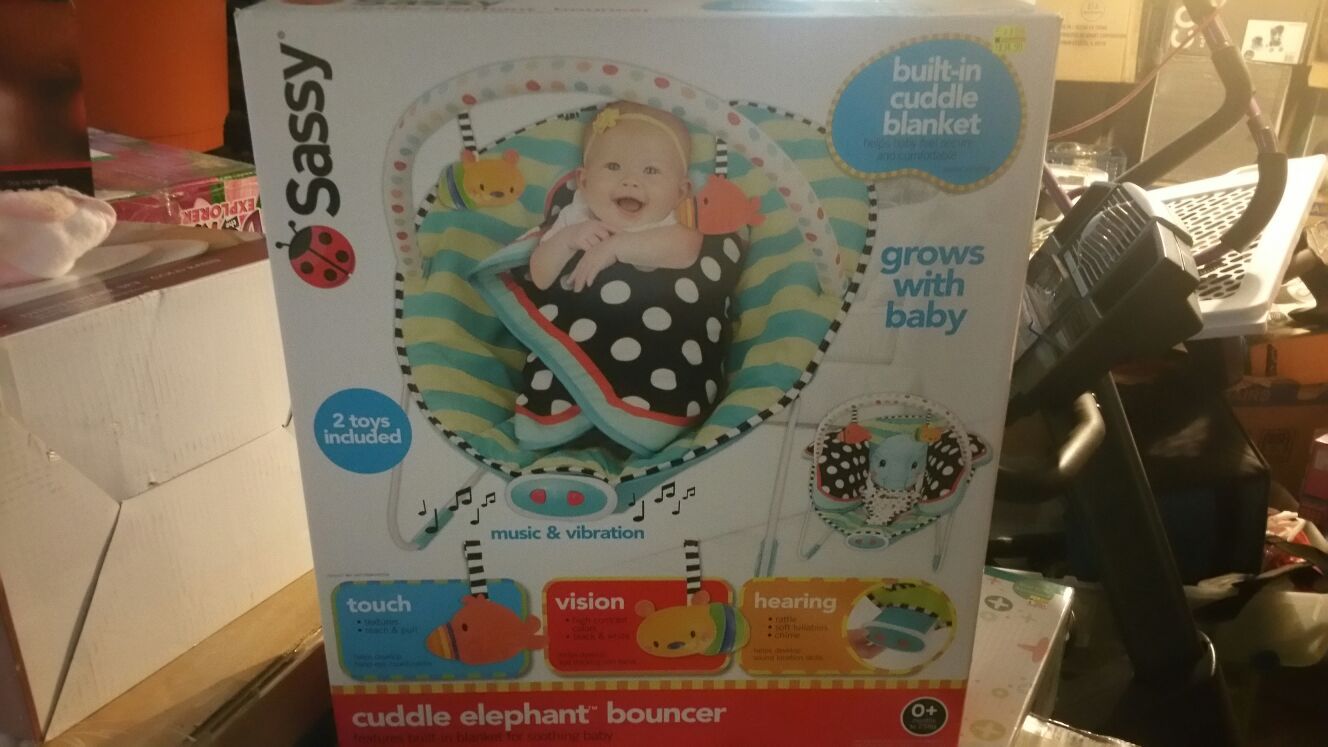 Sassy cuddle elephant bouncer